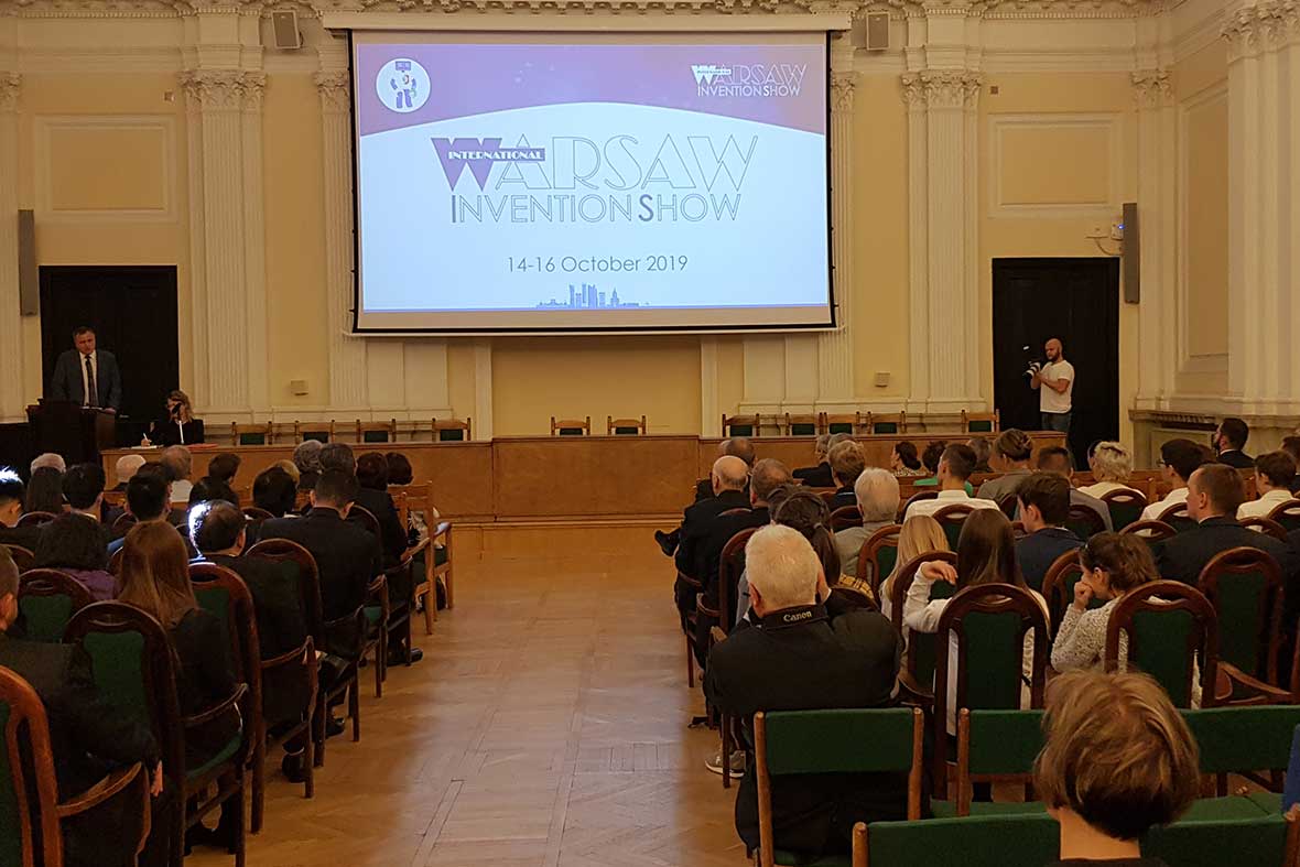 مراسم افتتاحیه نمایشگاه بین المللی اختراعات کشور لهستان در محل دانشگاه ملی فنی و مهندسی شهر ورشو
