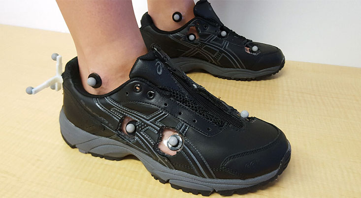 کاهش درد آرتروز زانو با کفش بیومکانیکی
